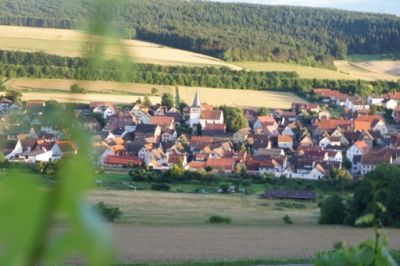 Winzerhof + Heckenwirtschaft Baumann